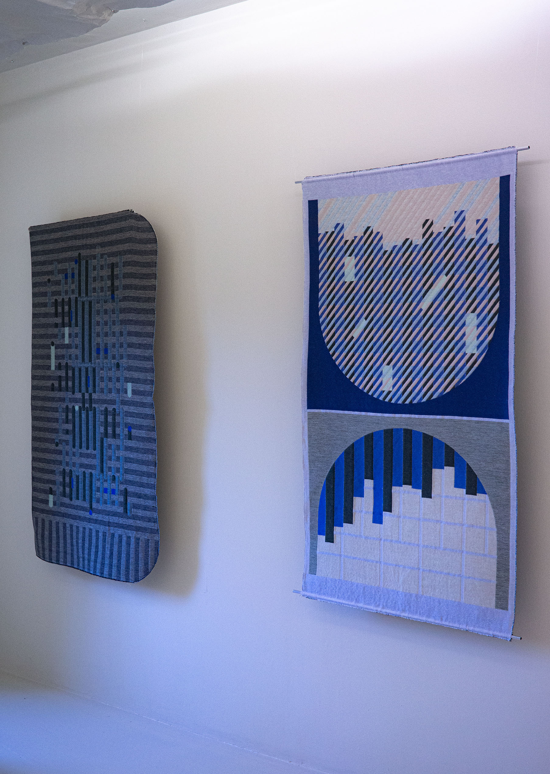 Colō tapestry lines