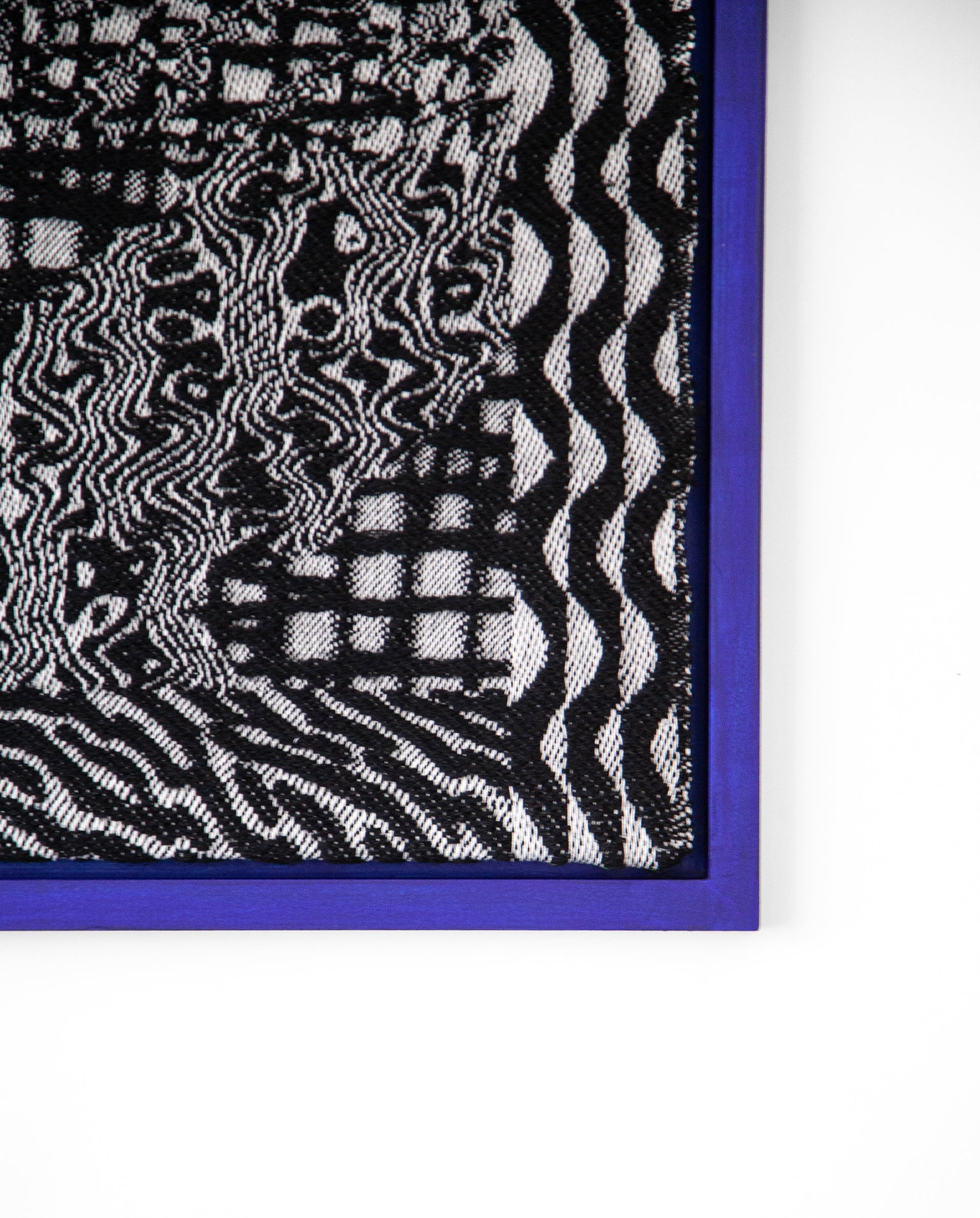 handwoven wall piece black & white