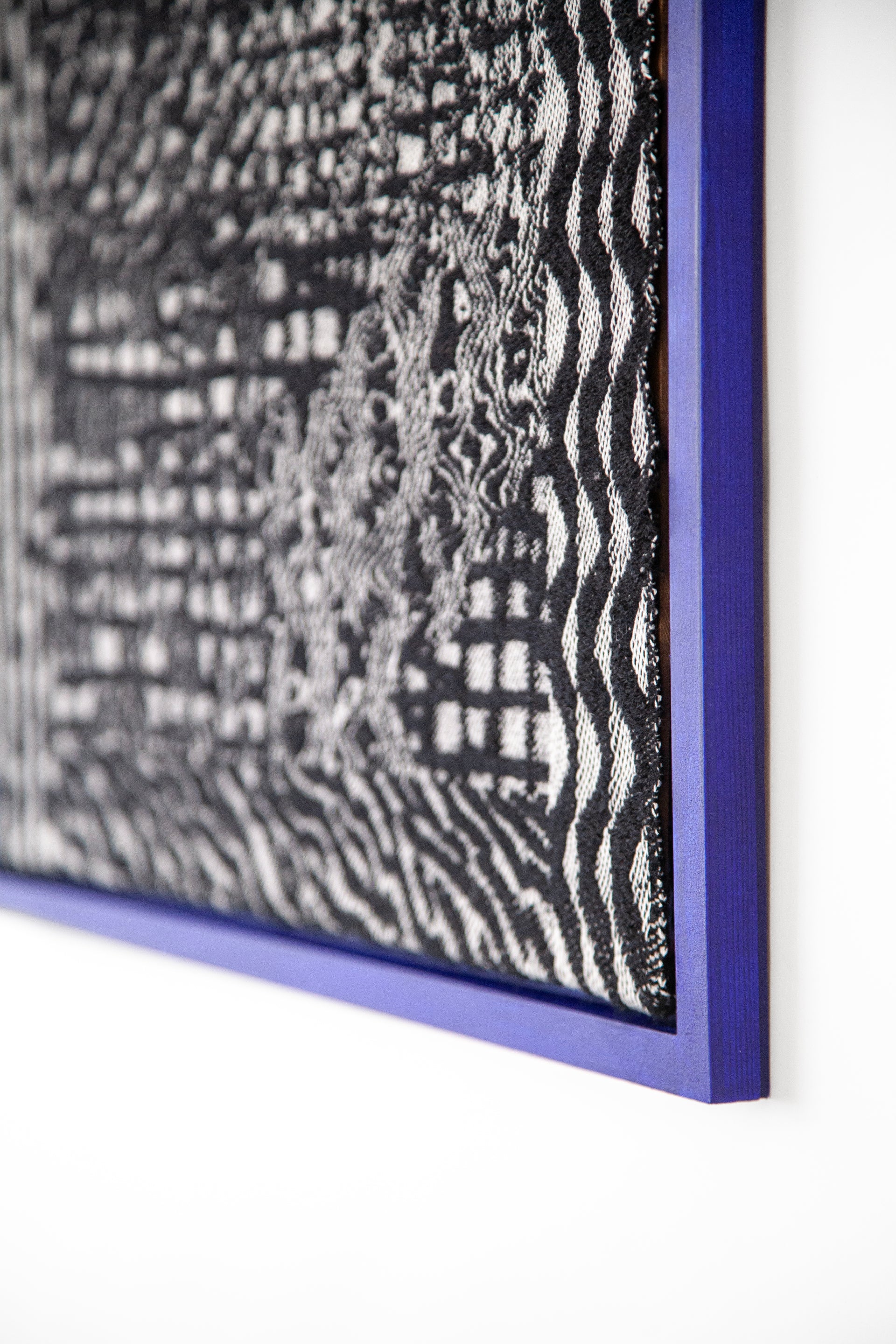 handwoven wall piece black & white